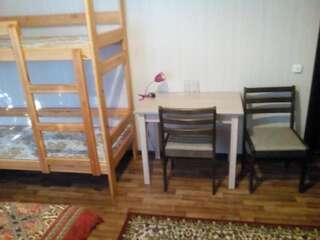 Гостевой дом Nursat Guest House Нур-Султан Четырехместный номер с душем-3